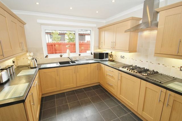  Image of 5 Bedroom Property  For Sale at Erskine Street  Alloa, FK10 2AX