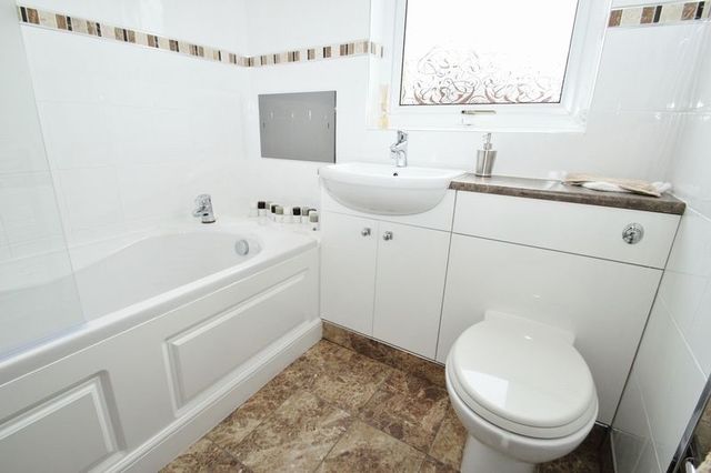  Image of 5 Bedroom Property  For Sale at Erskine Street  Alloa, FK10 2AX