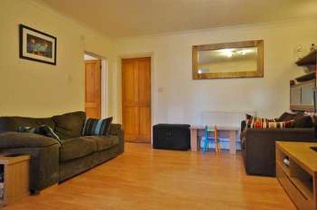  Image of 2 Bedroom Flat  For Sale at Abingdon, OX14 1DH