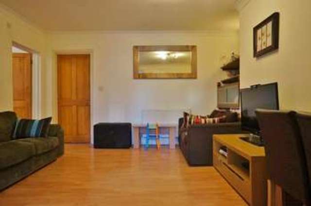  Image of 2 Bedroom Flat  For Sale at Abingdon, OX14 1DH
