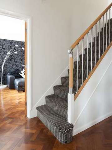  Image of 4 Bedroom Detached  For Sale at Farlington Portsmouth Hampshire, PO6 1AA