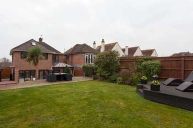  Image of 4 Bedroom Detached  For Sale at Farlington Portsmouth Hampshire, PO6 1AA