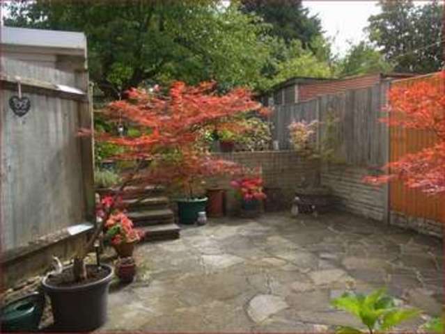  Image of 3 Bedroom Semi-Detached  For Sale at Grasvenor Avenue  BARNET, EN5 2DB