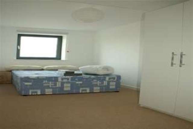  Image of 1 Bedroom Property  To Rent at Leeds, LS11 6AD