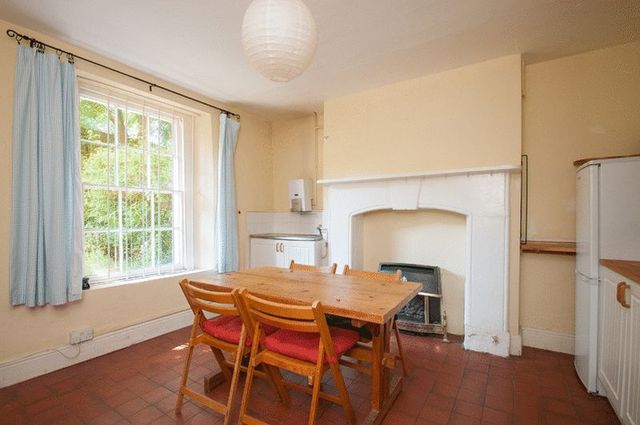  Image of 5 Bedroom Semi-Detached  For Sale at Hampton Park  Bristol, BS6 6LQ