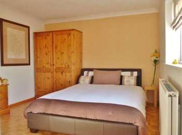  Image of 5 Bedroom Terraced  For Sale at Abingdon, OX14 1NU