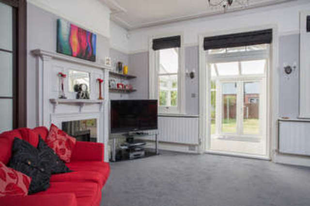  Image of 5 Bedroom Detached  For Sale at Havant Hampshire, PO9 1AR