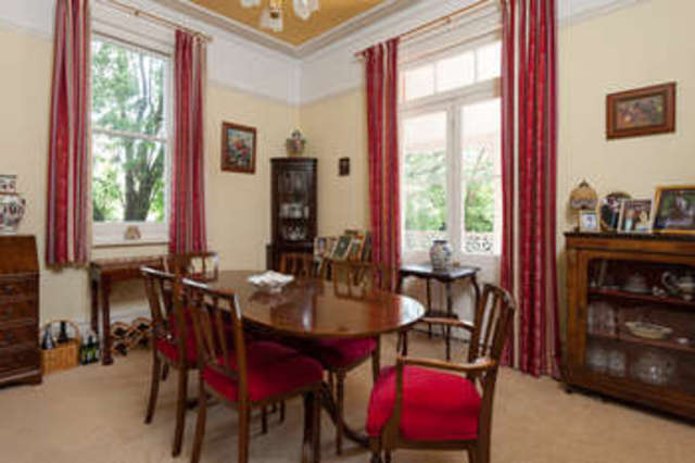  Image of 5 Bedroom Detached  For Sale at Havant Hampshire, PO9 1AR