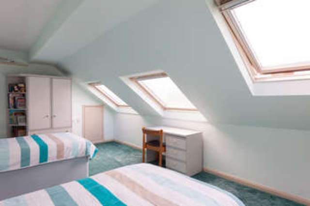  Image of 5 Bedroom Detached  For Sale at Havant Hampshire, PO9 1AR