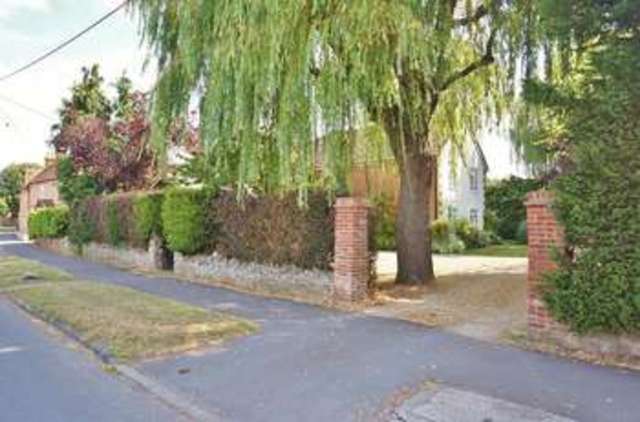  Image of 4 Bedroom Detached  For Sale at Sutton Courtenay  Abingdon, OX14 4AT