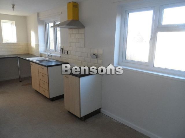  Image of 2 Bedroom Semi-Detached  To Rent at Hillside Close Arleston Telford, TF1 2JN