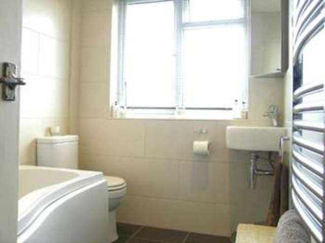  Image of 3 Bedroom Terraced  To Rent at Pangbourne  Reading, RG8 7JP