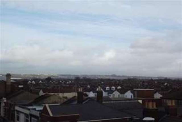  Image of 2 Bedroom Flat  To Rent at Portsmouth, PO2 8AE