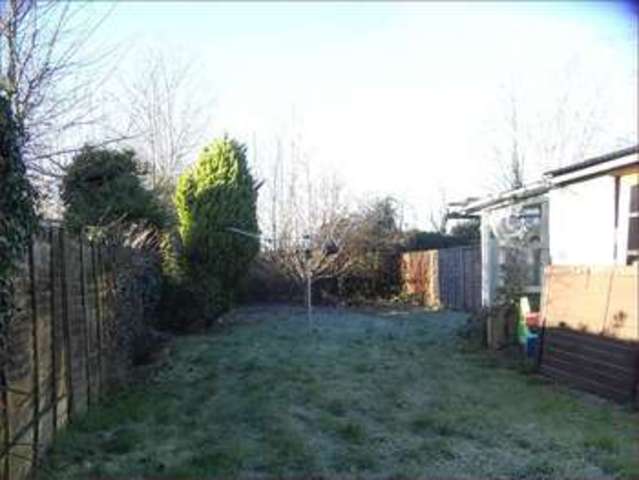  Image of 3 Bedroom Semi-Detached  For Sale at Leeside  Barnet, EN5 2PG