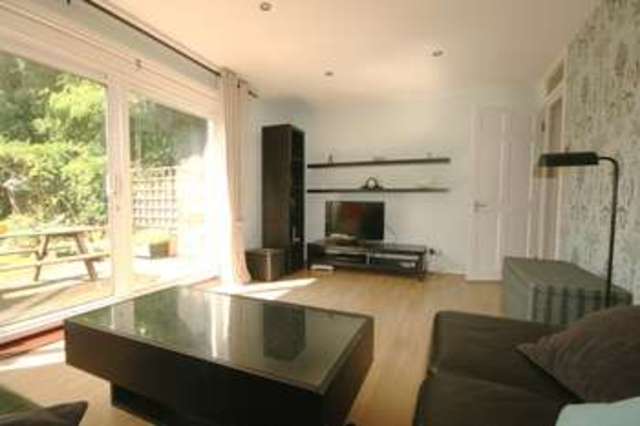  Image of 2 Bedroom Maisonette  For Sale at Beckenham Kent, BR3 1UE