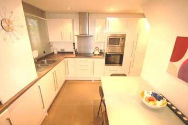  Image of 2 Bedroom Maisonette  For Sale at Beckenham Kent, BR3 1UE