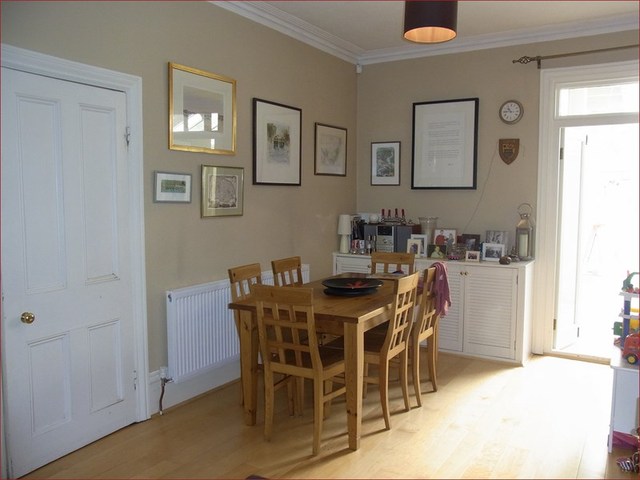  Image of 4 Bedroom Property  For Sale at Margaret Road  NEW BARNET, EN4 9RA