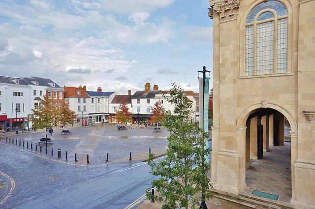  Image of 2 Bedroom Apartment  For Sale at Abingdon, OX14 3HG