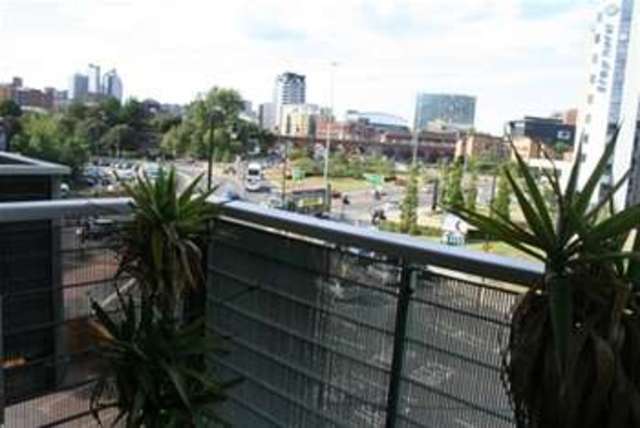  Image of 2 Bedroom Flat  To Rent at Leeds, LS9 8BA