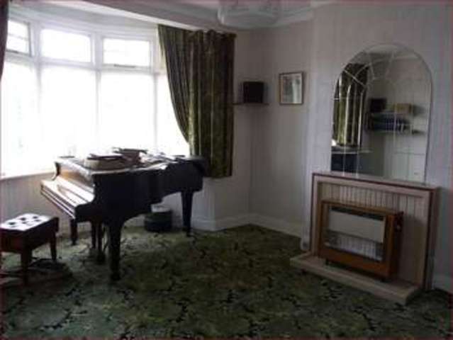  Image of 4 Bedroom Semi-Detached  For Sale at Monks Avenue  New Barnet, EN5 1DA