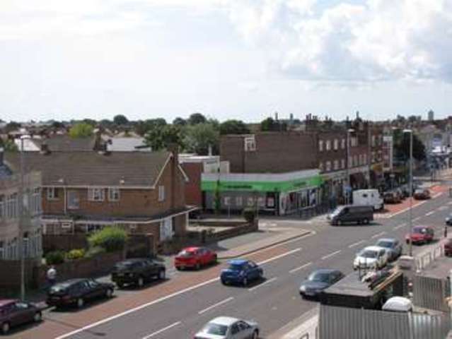  Image of 2 Bedroom Flat  For Sale at North End Portsmouth Hampshire, PO2 9HP