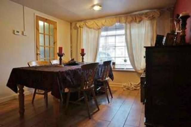  Image of 3 Bedroom Town House  For Sale at Abingdon, OX14 5DL