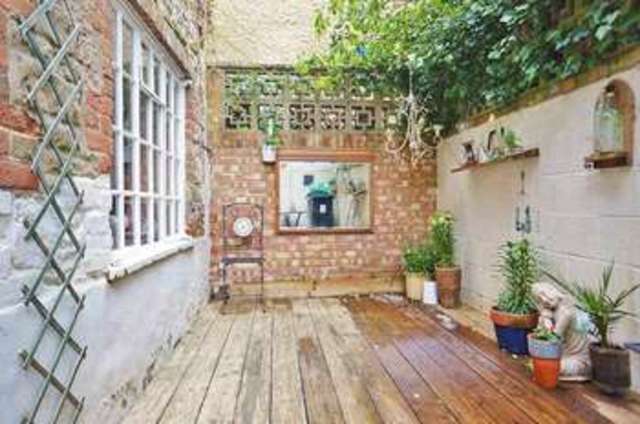  Image of 3 Bedroom Town House  For Sale at Abingdon, OX14 5DL
