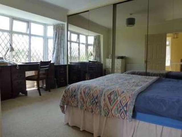  Image of 3 Bedroom Semi-Detached  For Sale at Abingdon, OX14 2EE