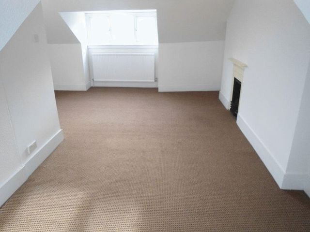  Image of 2 Bedroom Flat  To Rent at Aldwick Road  Bognor Regis, PO21 2PE