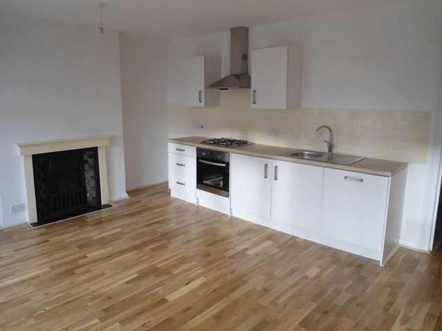  Image of 2 Bedroom Flat  To Rent at Aldwick Road  Bognor Regis, PO21 2PE