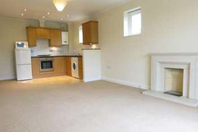  Image of 2 Bedroom Flat  To Rent at Reading Road Pangbourne Reading, RG8 7JG
