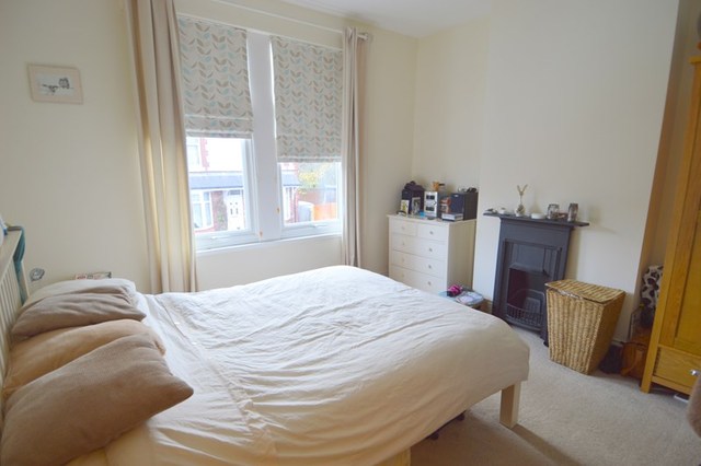  Image of 2 Bedroom Terraced  For Sale at Park Avenue Kings Norton Birmingham, B30 2ER