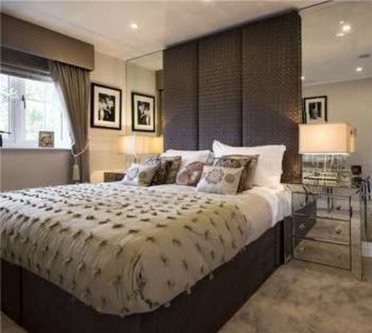  Image of 2 Bedroom Apartment  For Sale at Bushey Hertfordshire Bushey Heath, WD23 1AQ