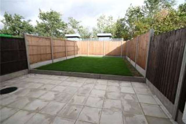  Image of 3 Bedroom Terraced  For Sale at Northolt  Northolt, UB5 5TS