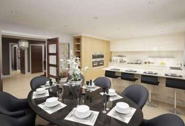  Image of 5 Bedroom Detached  For Sale at The Common Stanmore Stanmore, HA7 3HT