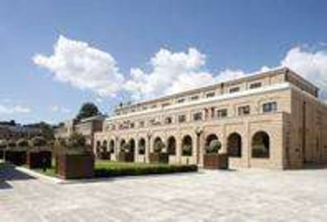  Image of 2 Bedroom Apartment  For Sale at Stanmore Middlesex Stanmore, HA7 3HT
