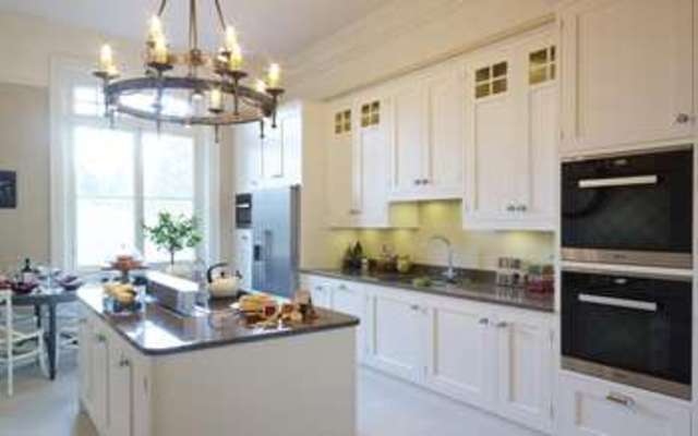  Image of 3 Bedroom Terraced  For Sale at The Common Stanmore Stanmore, HA7 3HT