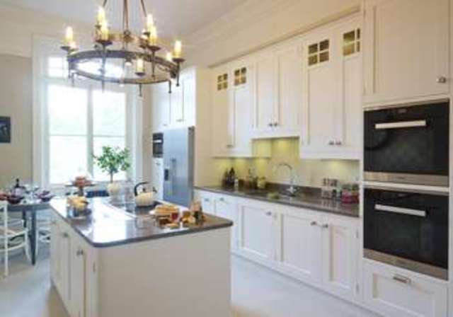  Image of 3 Bedroom Terraced  For Sale at The Common Stanmore Stanmore, HA7 3HT