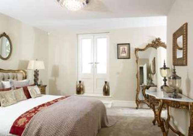  Image of 3 Bedroom Terraced  For Sale at The Common Stanmore Stanmore, HA7 3HT