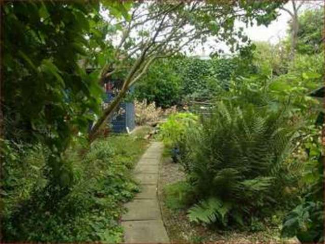  Image of 3 Bedroom Property  For Sale at Puller Road  HIGH BARNET, EN5 4HQ