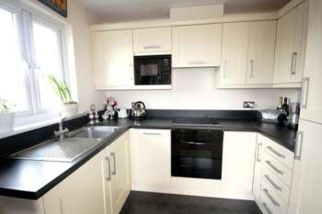  Image of 2 Bedroom Flat  To Rent at Beckenham Kent Beckenham, BR3 1HS