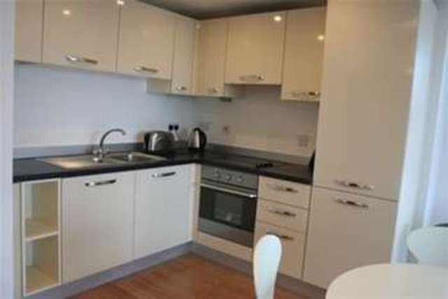  Image of 2 Bedroom Flat  To Rent at Leeds, LS9 8BN