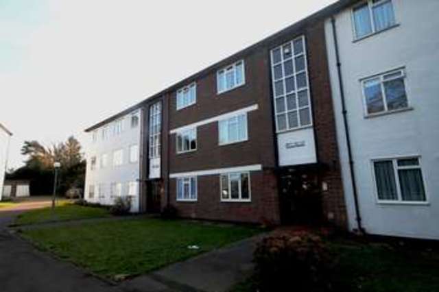  Image of 2 Bedroom Flat  For Sale at Beckenham, BR3 5AE