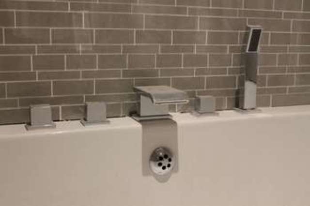  Image of 2 Bedroom Flat  For Sale at Southsea Hampshire, PO4 0RW