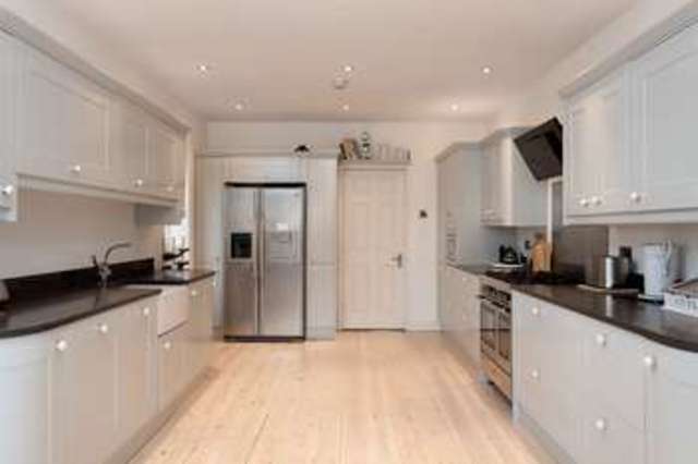  Image of 5 Bedroom Terraced  For Sale at Southsea Hampshire, PO4 0QU