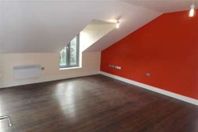  Image of 1 Bedroom Flat  To Rent at Pudsey, LS28 7UB