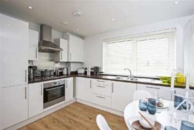  Image of 2 Bedroom Flat  For Sale at Orpington, BR5 3NH