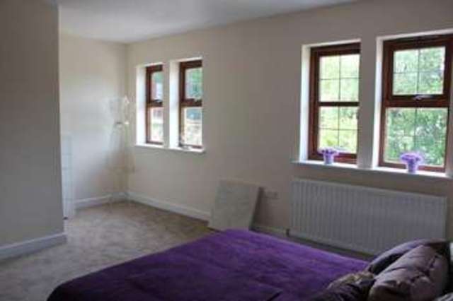  Image of 4 Bedroom Semi-Detached  For Sale at Oxenhope Keighley Oxenhope, BD22 9HR