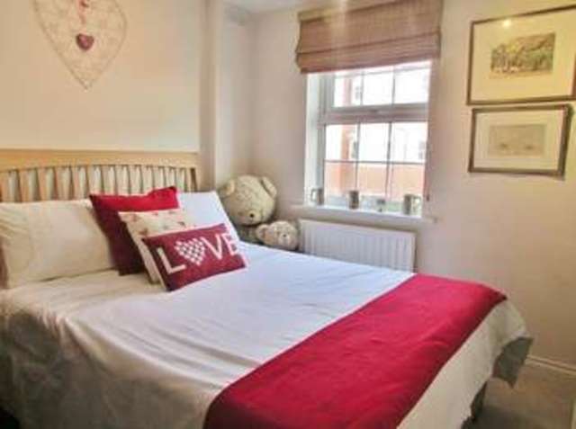  Image of 2 Bedroom Flat  For Sale at Smiths Wharf Limborough Road Wantage, OX12 9GT