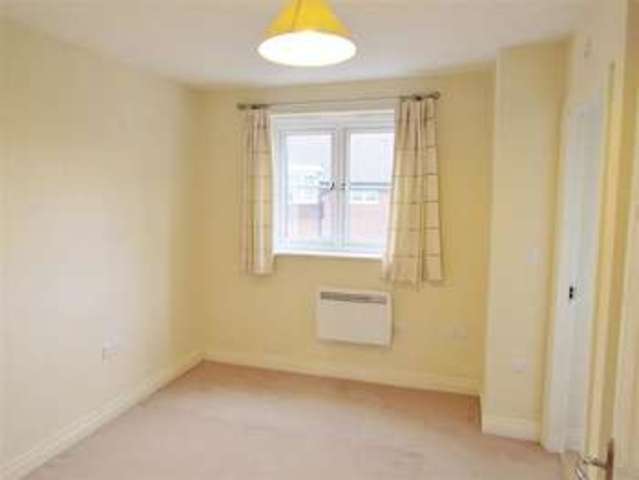  Image of 2 Bedroom Flat  To Rent at Abingdon, OX14 3ZB